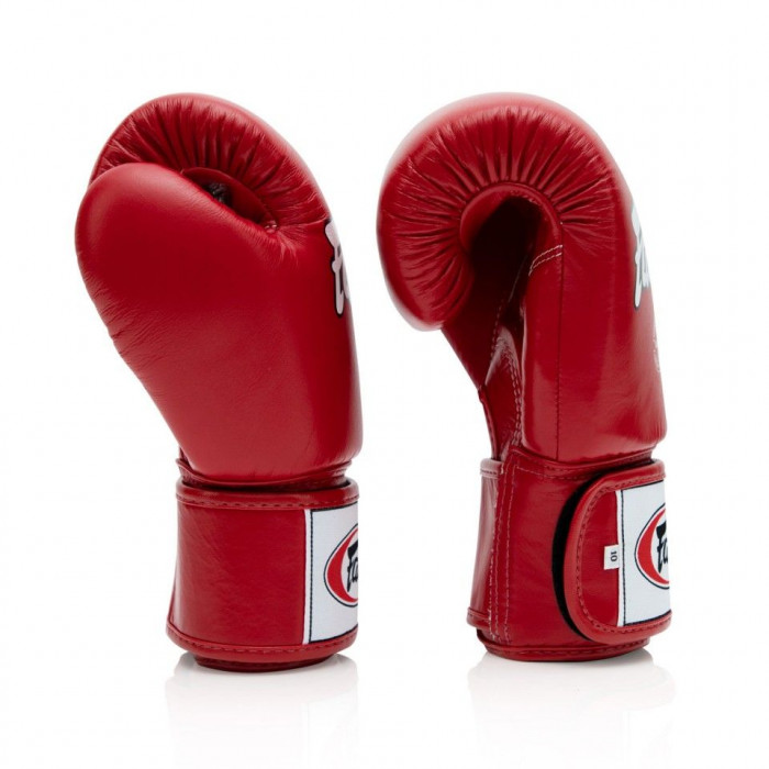 Боксерские перчатки BGV1 red 16 oz