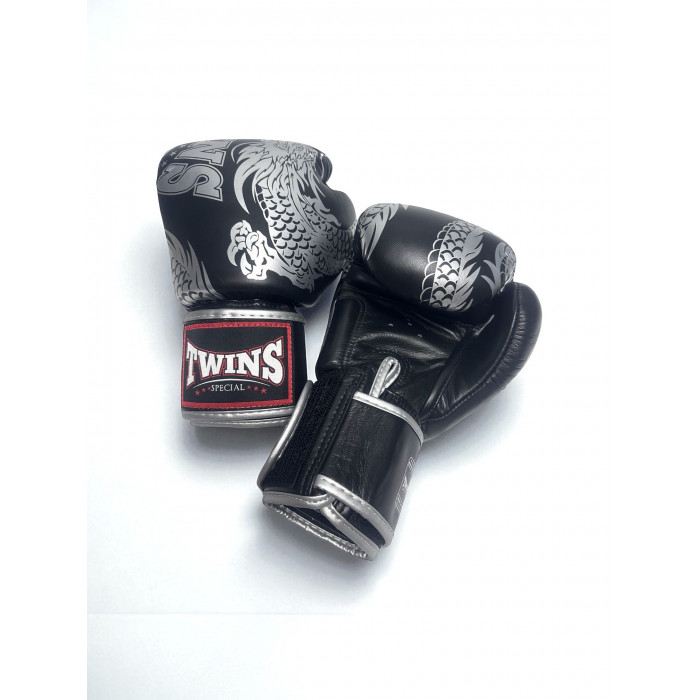 Боксерские перчатки TWINS Special FBGVL3-49 black silver 14 oz