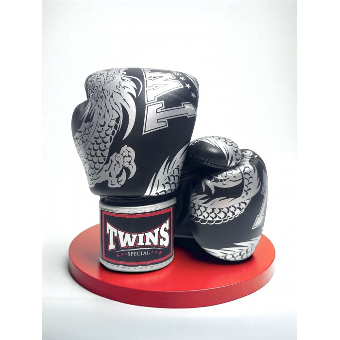 Боксерские перчатки TWINS Special FBGVL3-49 black silver 16 oz