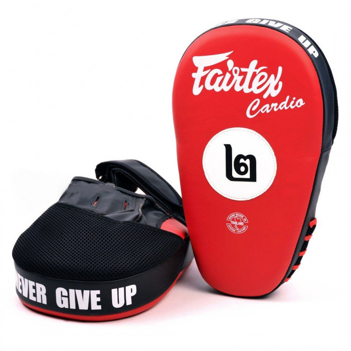 Лапы боксерские Fairtex FMV12 red