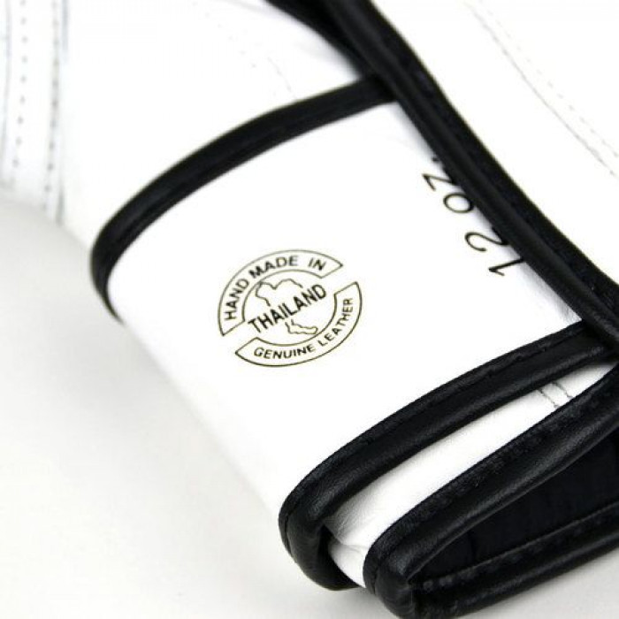 Боксерские перчатки турнира Glory Fairtex BGVG1 white 12 oz