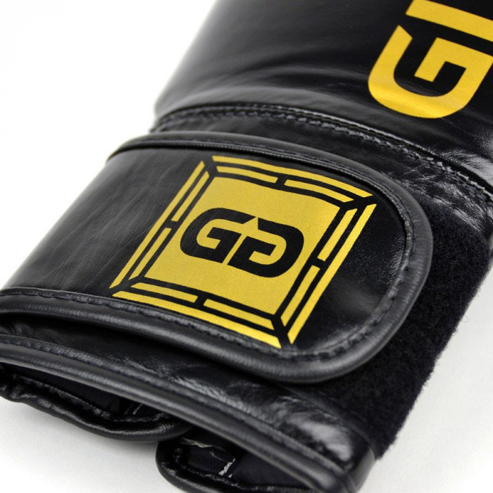 Боксерские перчатки турнира Glory Fairtex BGVG1 black 10 oz