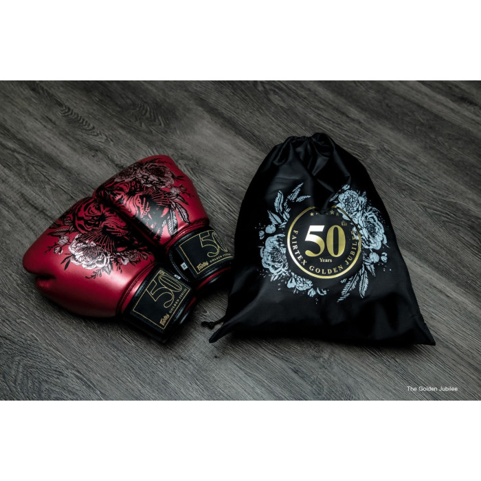 Боксерские премиальные перчатки Fairtex GOLDEN JUBILEE 16 oz