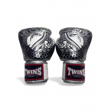 Боксерские перчатки Twins Special FBGV52 Dragon white silver 16 oz