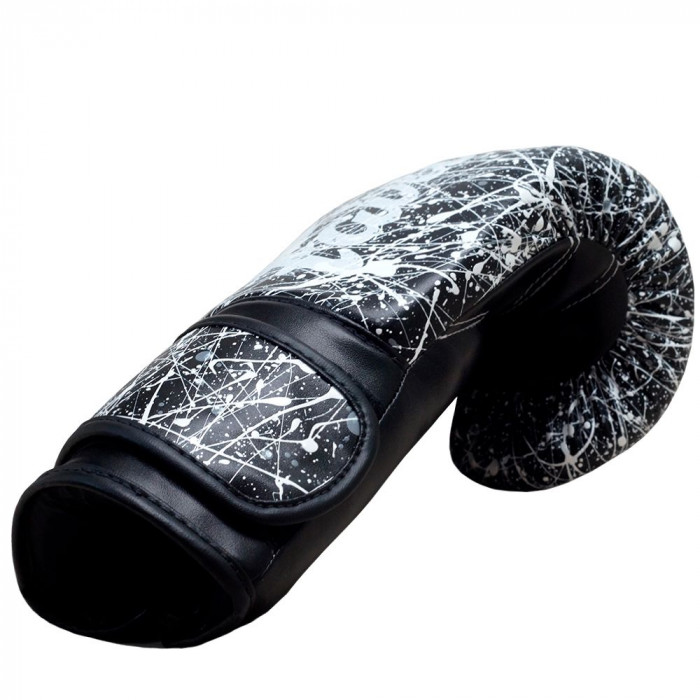 Боксерские перчатки Fairtex BGV14 Painter black 14 oz