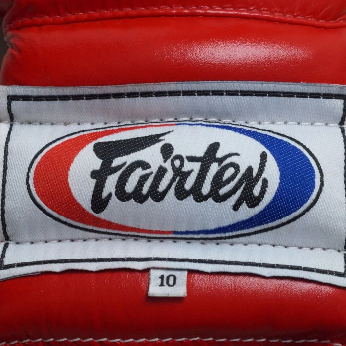Перчатки боксерские на шнурке Fairtex BGL7 red 16 oz