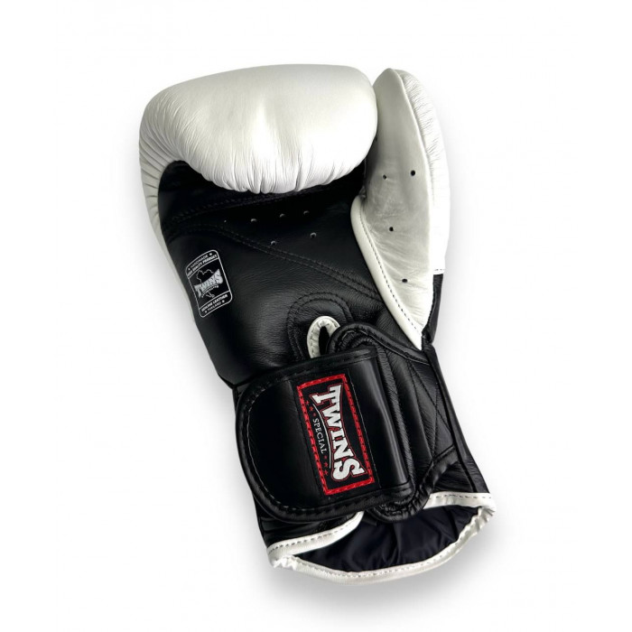 Боксерские перчатки BGVL6 black-white 14 oz
