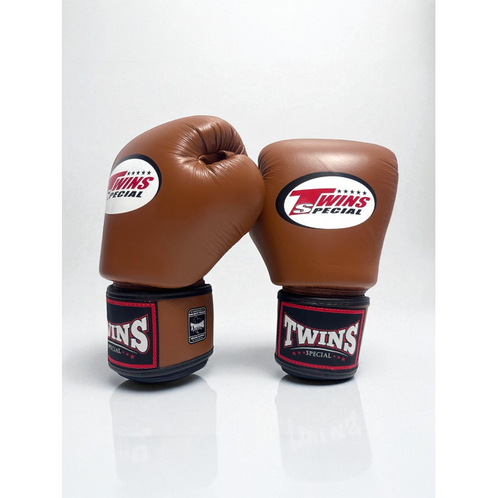 Боксерские перчатки Twins Special BGVL3 brown 16 oz