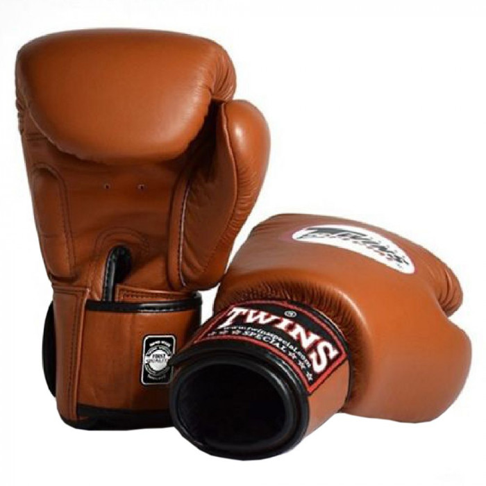 Боксерские перчатки Twins Special BGVL3 brown 16 oz