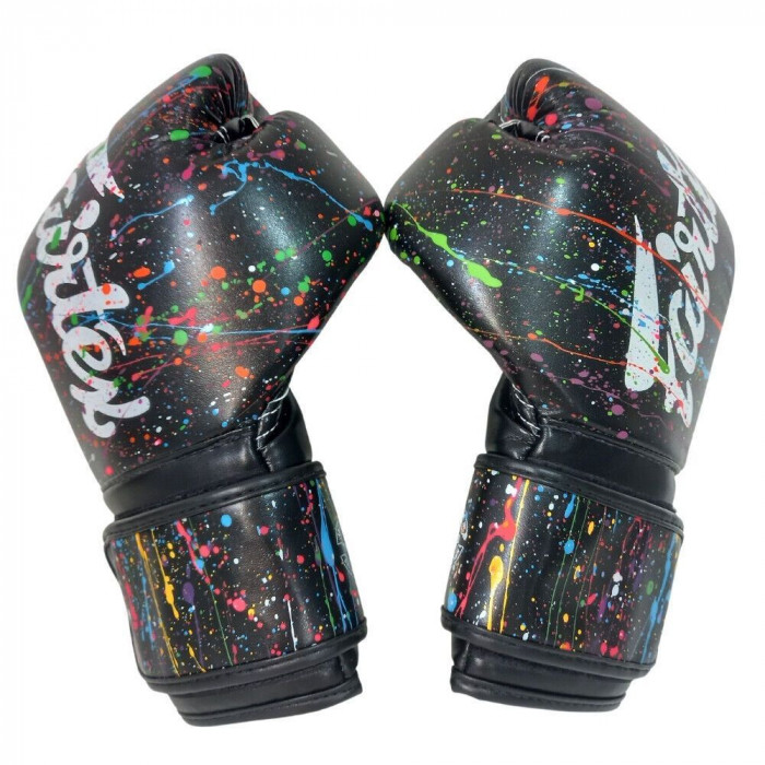 Боксерские перчатки Fairtex BGV14 Painter color black 14 oz
