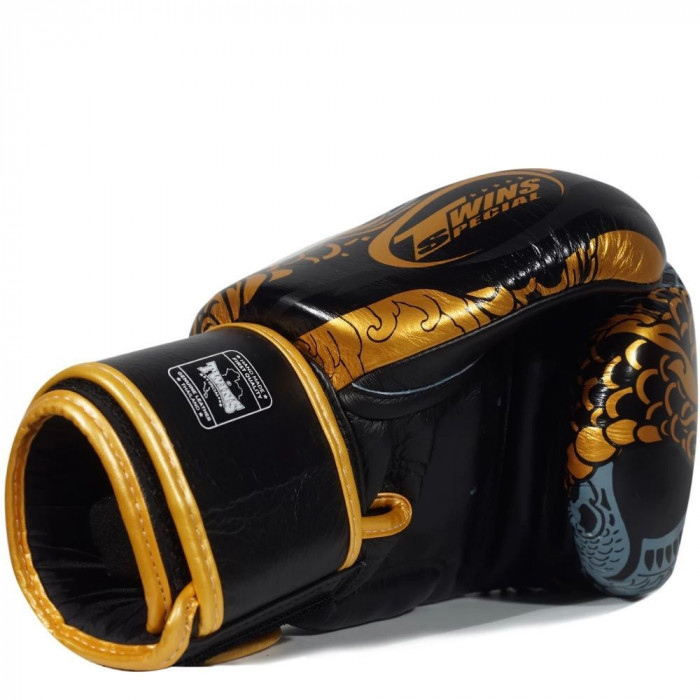 Боксерские перчатки FBGVL3-52 Dragon black gold 14 oz