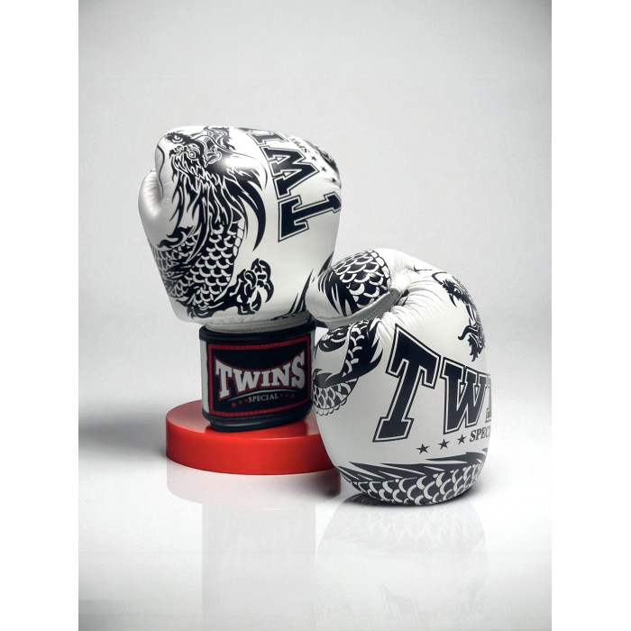 Боксерские перчатки TWINS FBGVL3-49 white black 10 oz