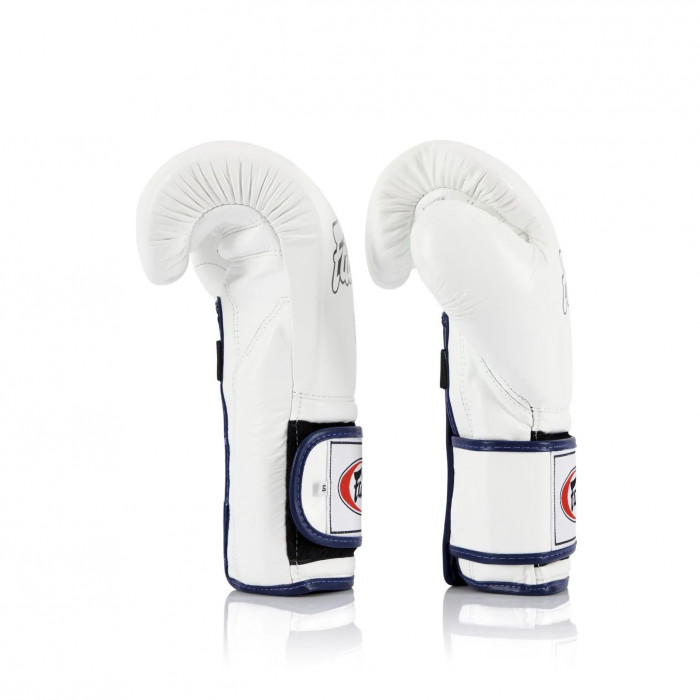 Боксерские перчатки Fairtex BGV9 white 10 oz