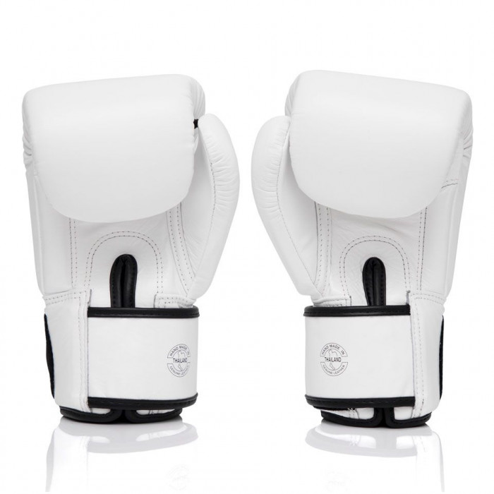 Боксерские перчатки Fairtex One ChampionShip white 14 oz