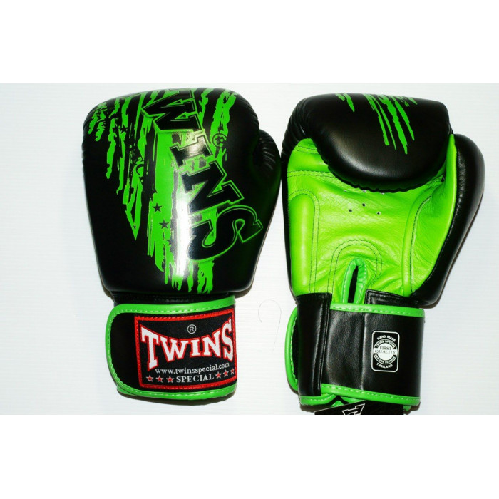 Боксерские перчатки TWINS FBGVL3-TW2 black green 10 oz