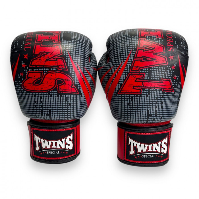 Боксёрские перчатки FBGVL3-TW5 black red 10 oz