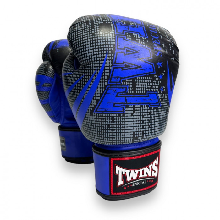 Боксёрские перчатки FBGVL3-TW5 black blue 16 oz